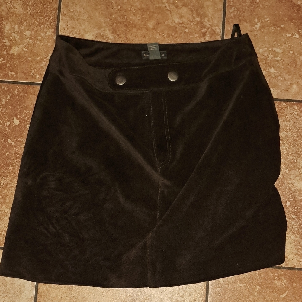 Banana Republic Silver Leather Mini  Skirt Work